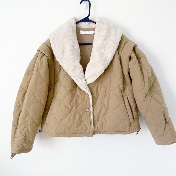 NWOT ASTR The Label Nadine Quilted Faux Shearling Jacket in Khaki - Picture 9 of 16